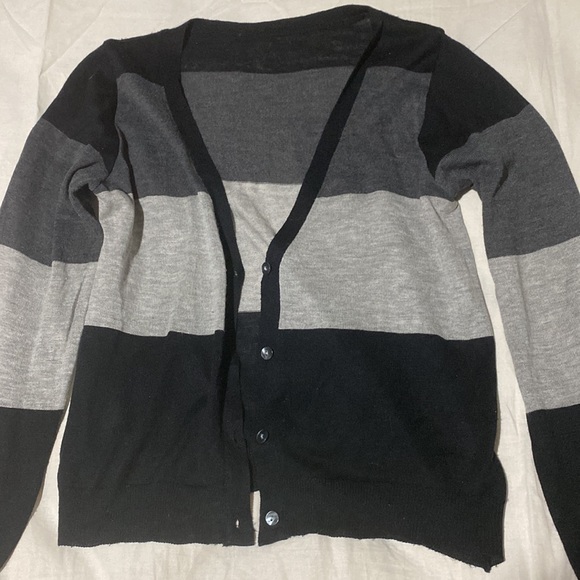 Monochrome cardigan - Picture 2 of 2